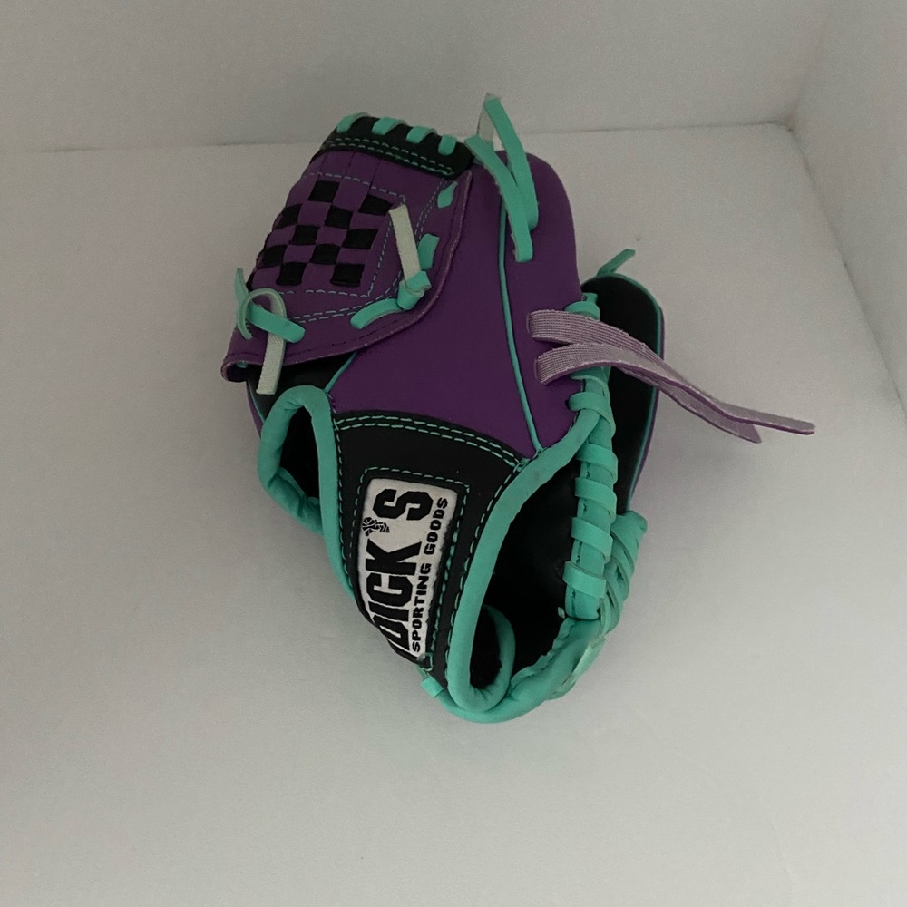 Dick’s Sporting Goods Youth Baseball Purple Glove - Girl